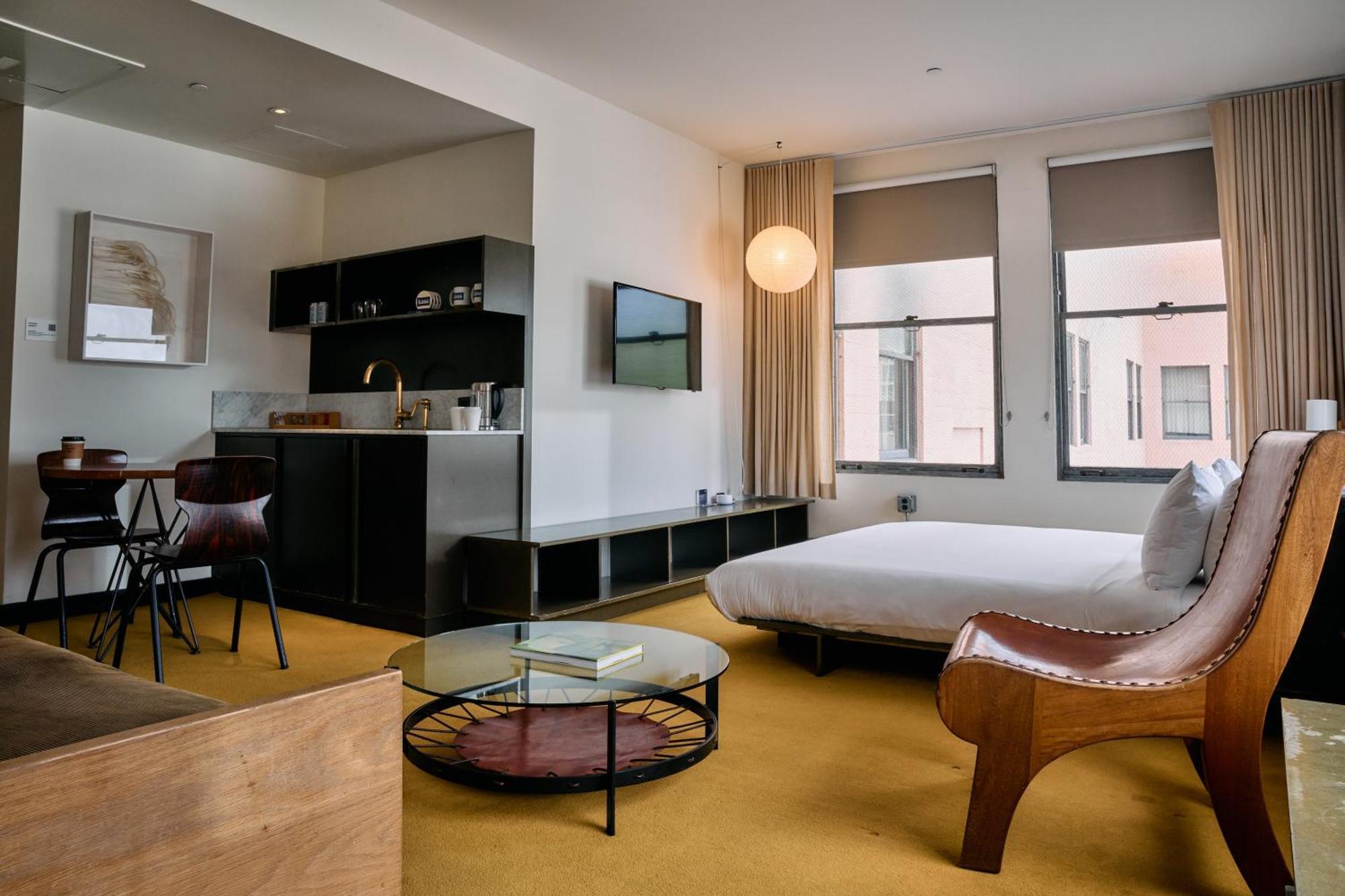 Stile Downtown Angeles By Kasa Hotel